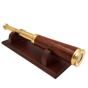 Luneta mosiężno-drewniana na drewnianej podstawie retro CER029