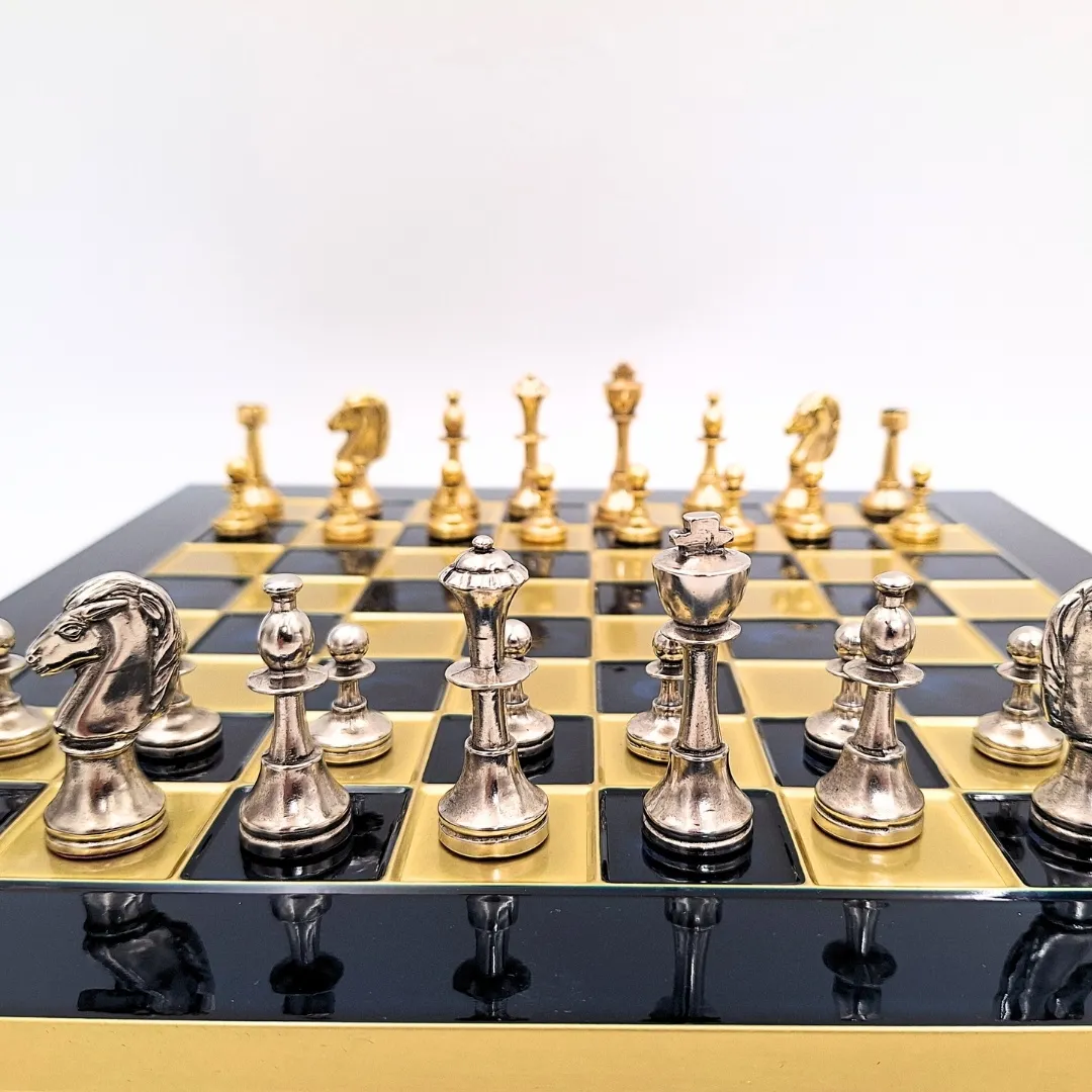 Duże klasyczne szachy metalowe Staunton S34 36x36 cm