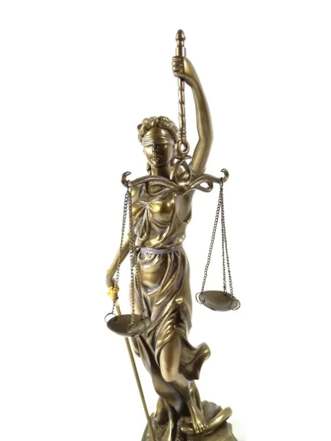 Figurka Temida 35 cm – prezent dla prawnika i sędziego