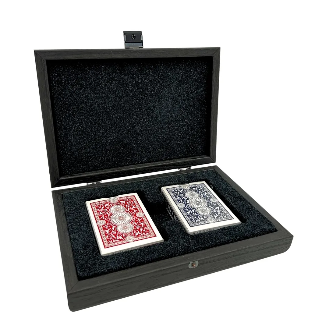 Luksusowe karty do gry w ozdobnym pudełku CDE10