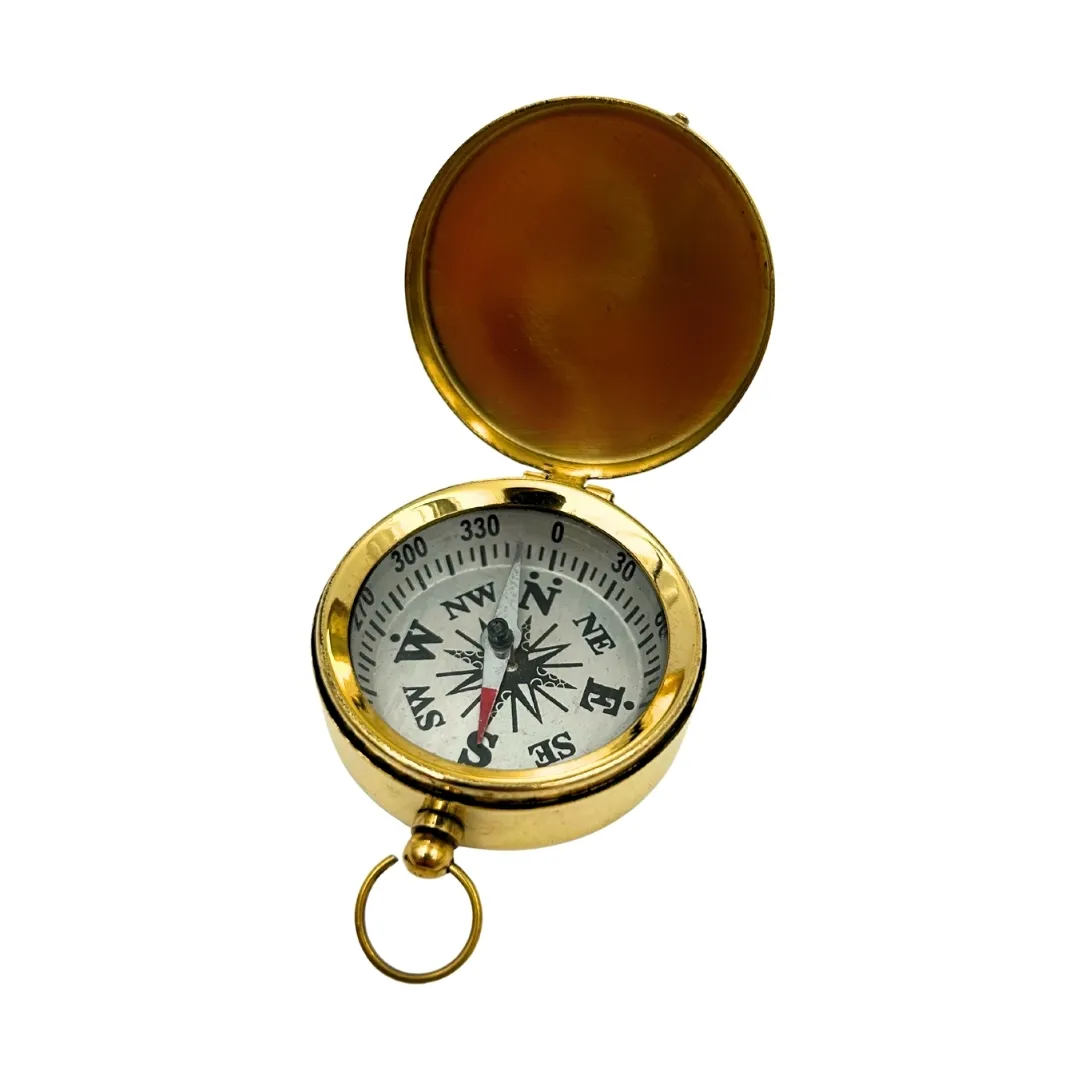 Mosiężny kompas z zamykaną pokrywą w stylu vintage NC1591