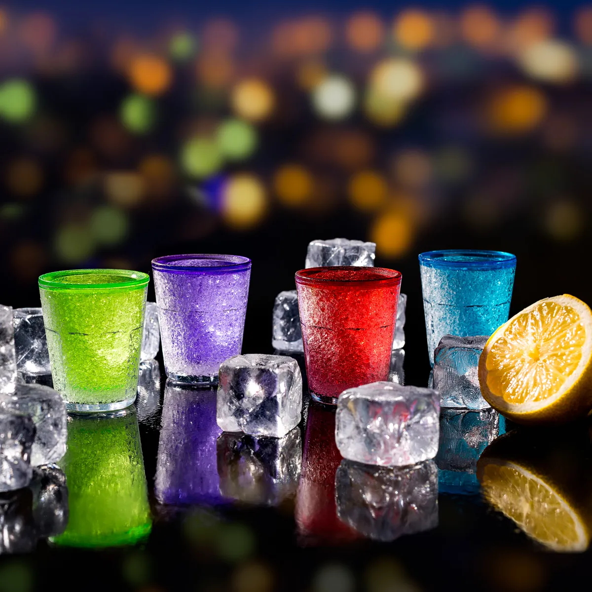 Nietopniejące kieliszki lodowe Froster dla niego – kolorowe shoty