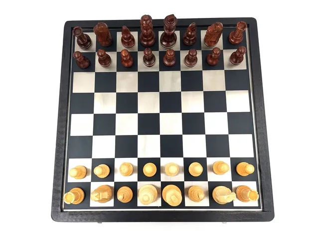 Szachy drewniano-metalowe 33x33 cm G334B