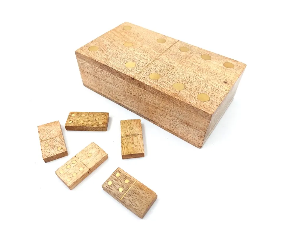 Zestaw domino BR157 w drewnianym pudełku z mango